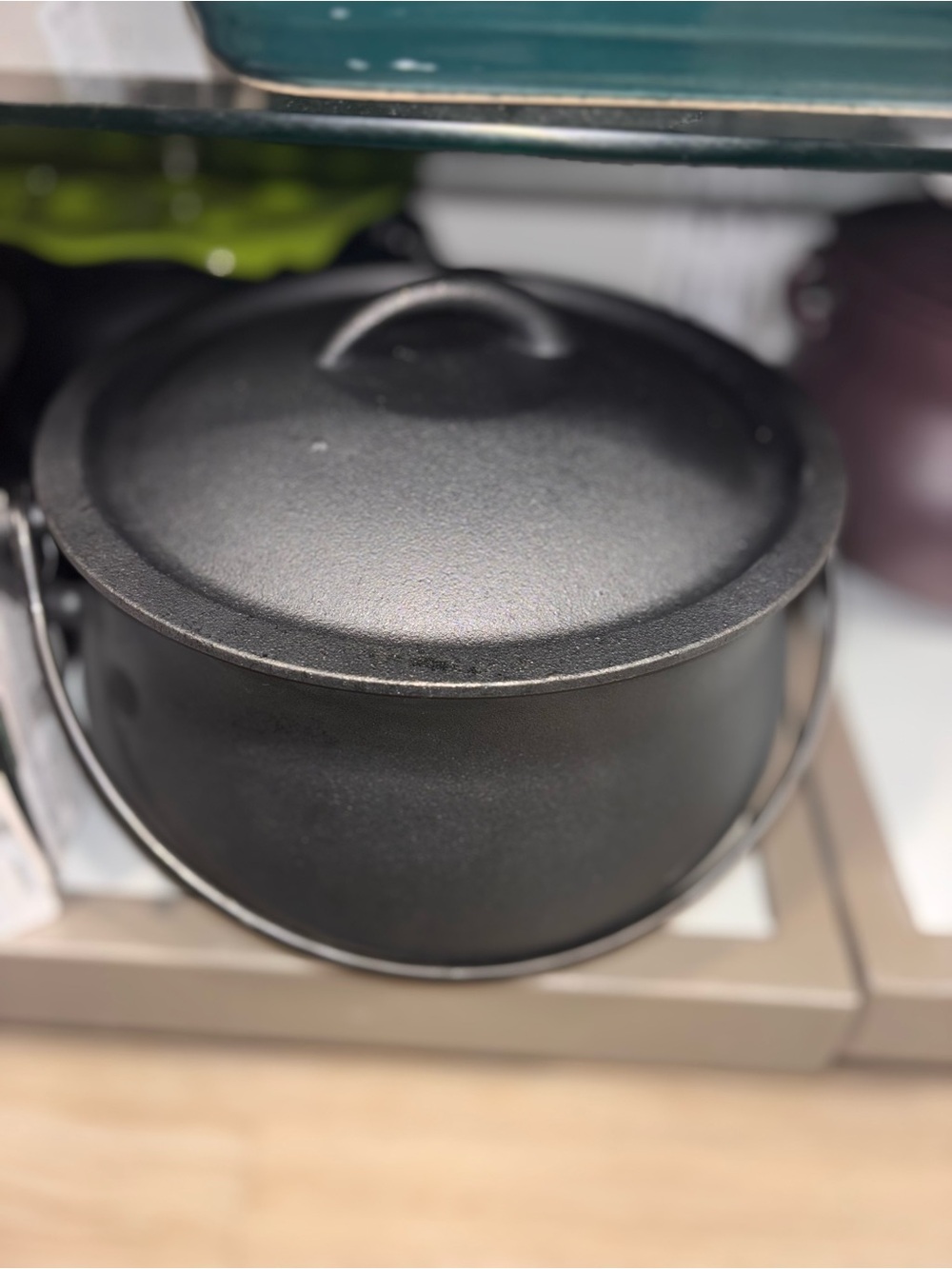 Smith Clark Black Cast Iron Dutch Oven with Lid and Bail Handle 6 quart